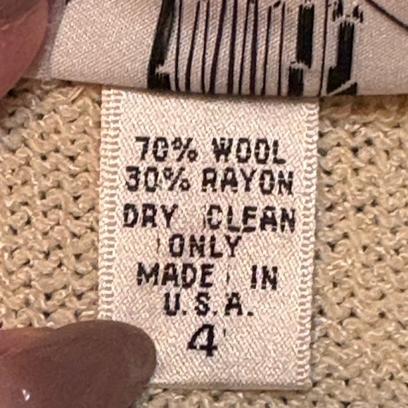 Vintage Chic Cream Cardigan with Gold Jewel Detailing made in USA size 4 - Picture 5 of 13